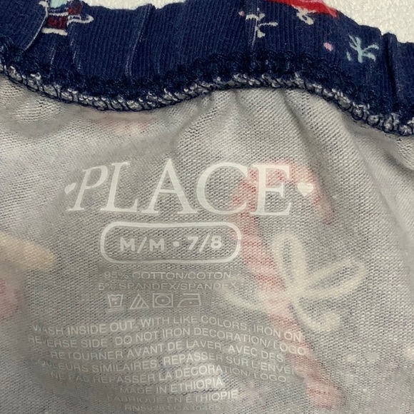 $5 Add on - Girls Christmas-themed tights, size M - Picture 3 of 3